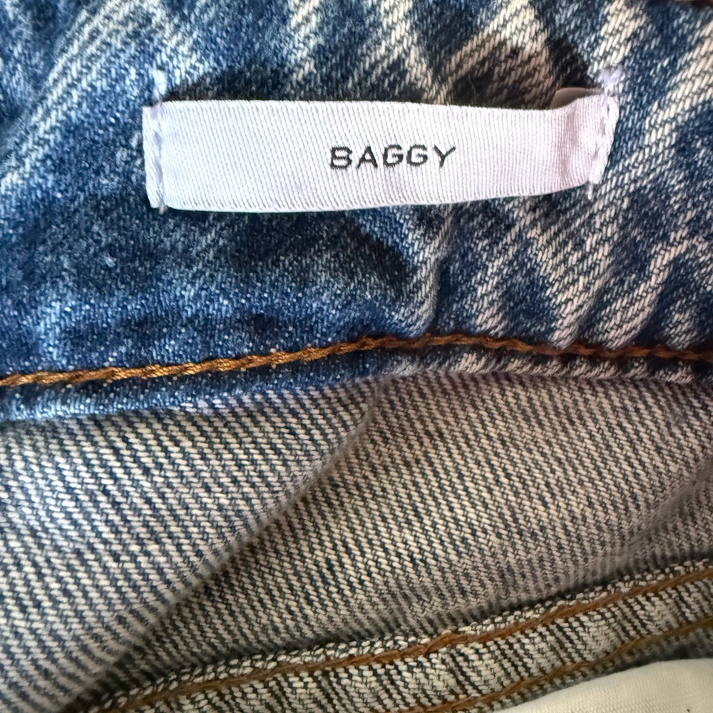 Forever 21 Light Blue Denim Jeans - Picture 4 of 5